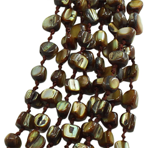 Посмотреть колье из коричневого перламутра перламутр коричневый