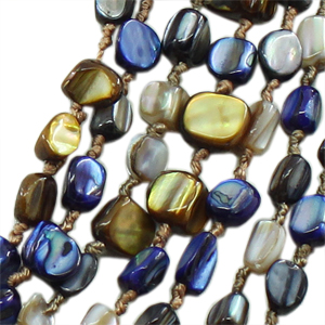 Посмотреть колье из разноцветного перламутра Разноцветный перламутр