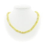 Янтарь молочный, мелкая галька, бусы длиной 51см